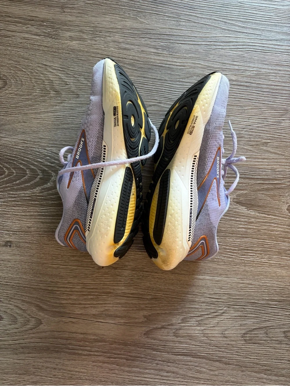 Brooks Glycerin 22 GTS Lavender Running Sneakers